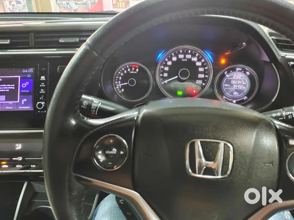 Honda City 2017 Model Vx Mt Sunroof Push Button Start Alloy Wheels
