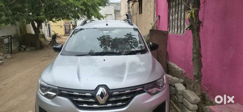 Renault Triber 2023 Petrol Amt Dual Tone