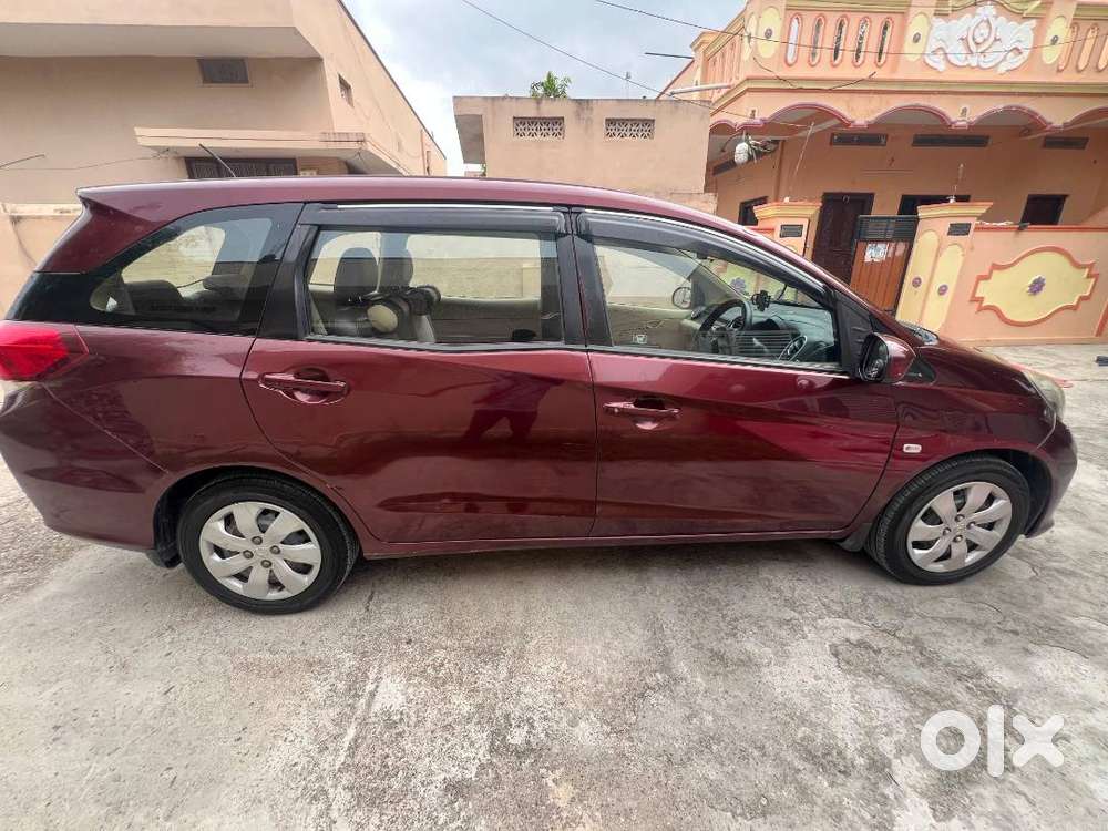 Honda Mobilio Diesel Car
