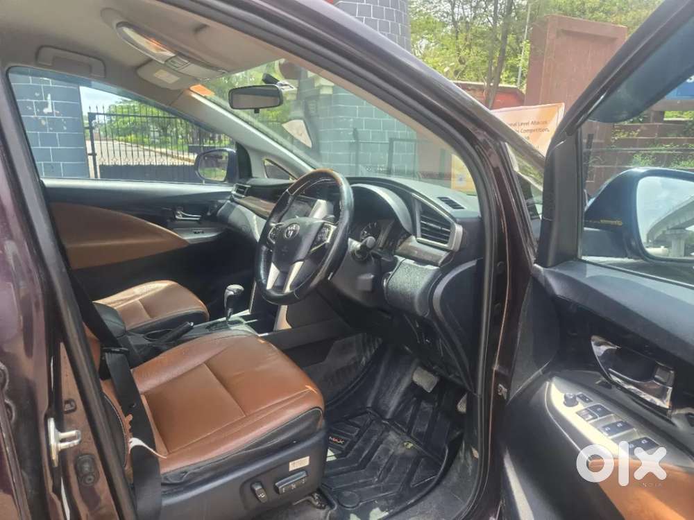 Toyota Innova Crysta 2.8 Zx At 7 Seater, 2018, Diesel