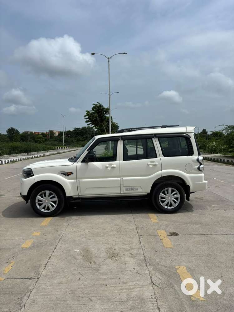 Mahindra Scorpio S6 Plus, 2015, Diesel
