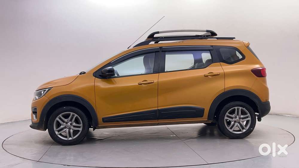 Renault Triber Rxz Easy-r Amt, 2022, Petrol