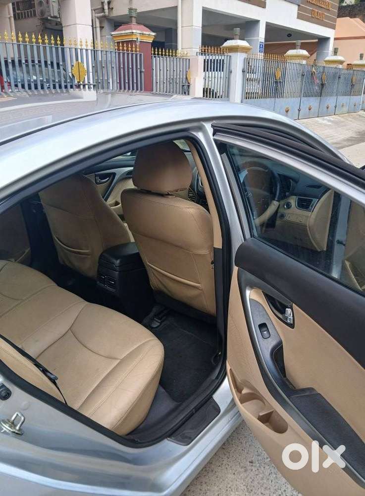 Hyundai Elantra 1.8 Sx Mt, 2013, Petrol