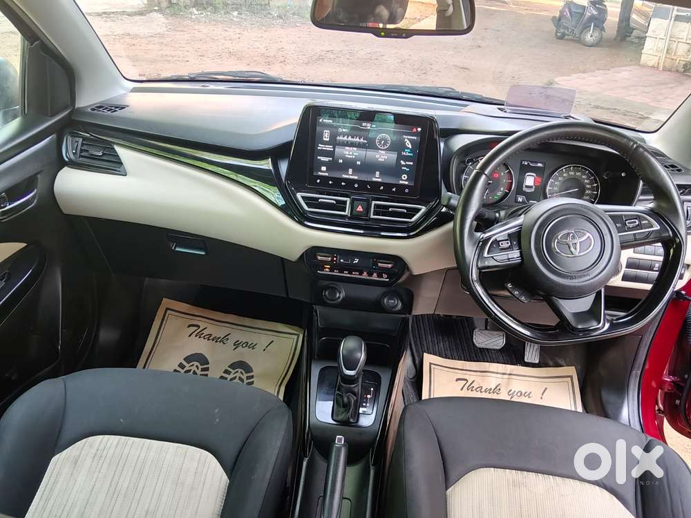 Toyota Glanza 1.2 V Amt, 2023, Petrol