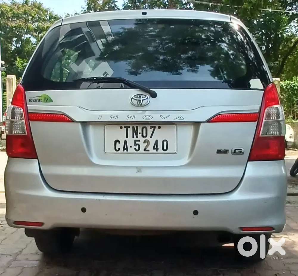 Toyota Innova 2.0 Petrol 2014