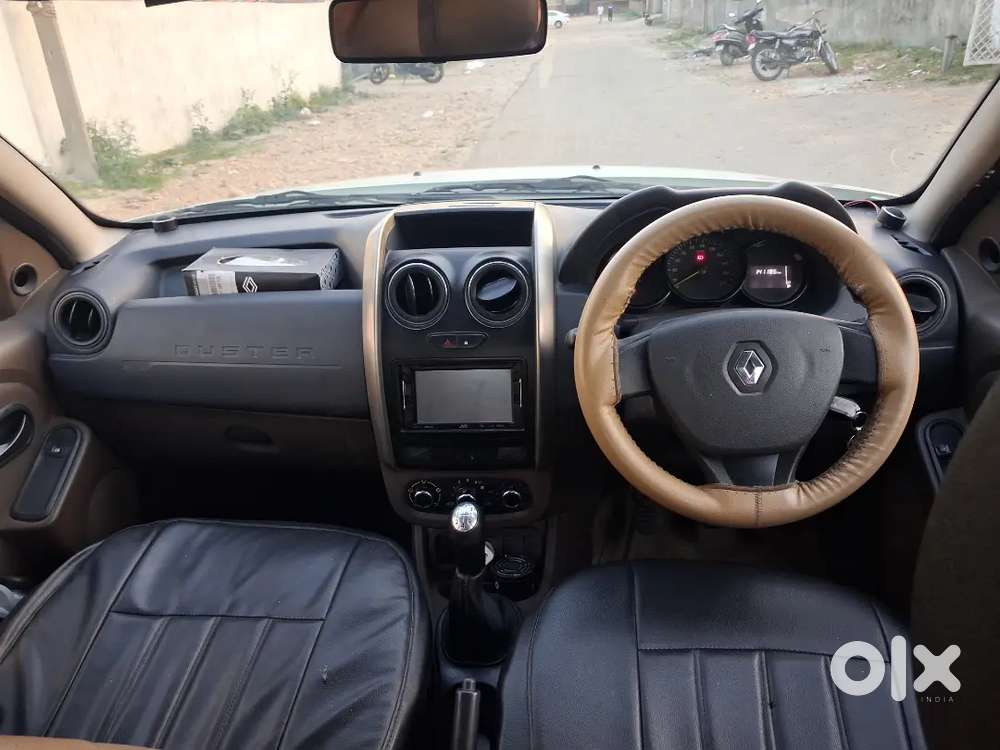 .. Renault Duster 85ps In White Colour