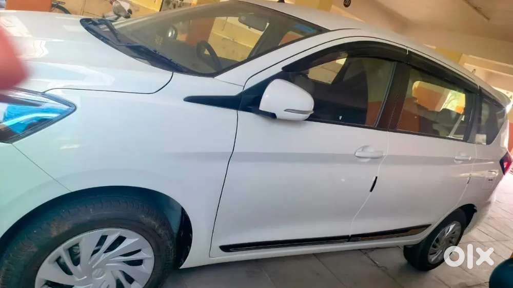Maruti Suzuki Ertiga Vxi 2024