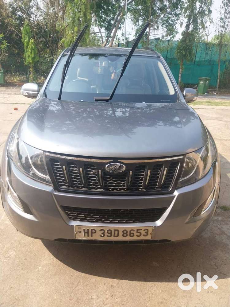 Mahindra Xuv 500 W10