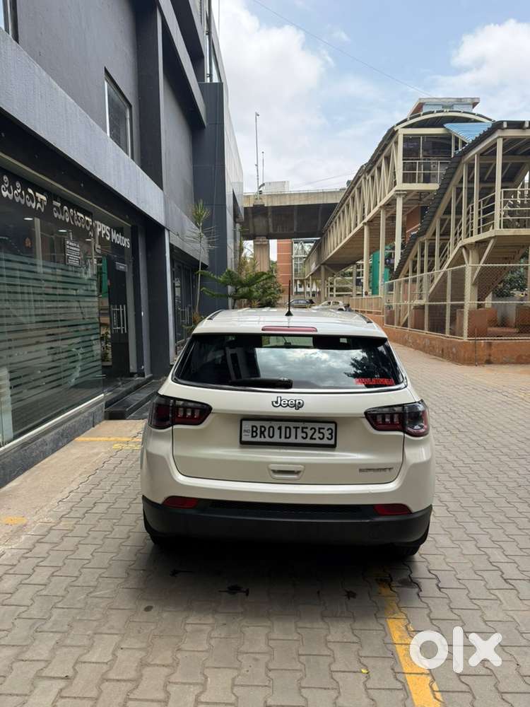 Jeep Compass Sport 2018 Km Driven