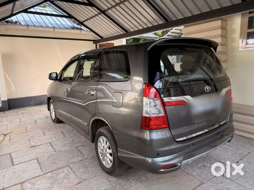 Toyota Innova Z