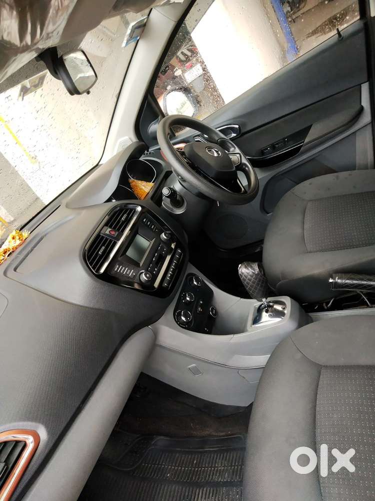 Tata Tigor Petrol 2018