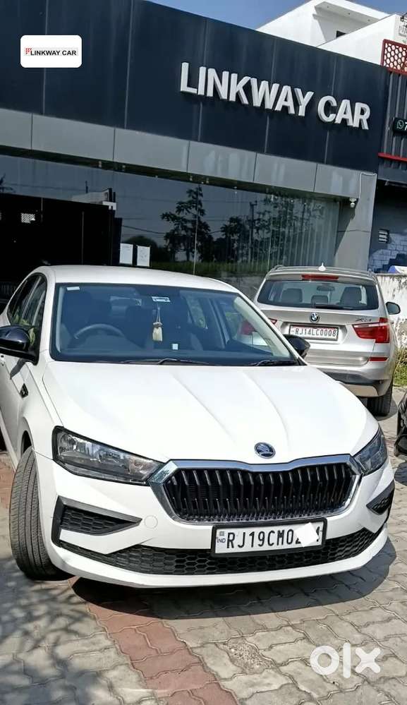 Skoda Slavia Active 1.0l Tsi Mt, 2022, Petrol