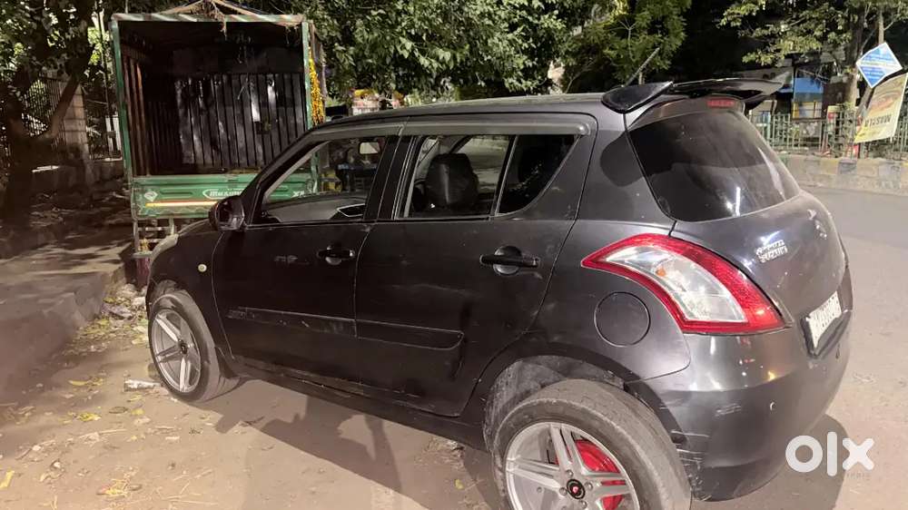Maruti Suzuki Swift 2015 Petrol 67500 Km Driven
