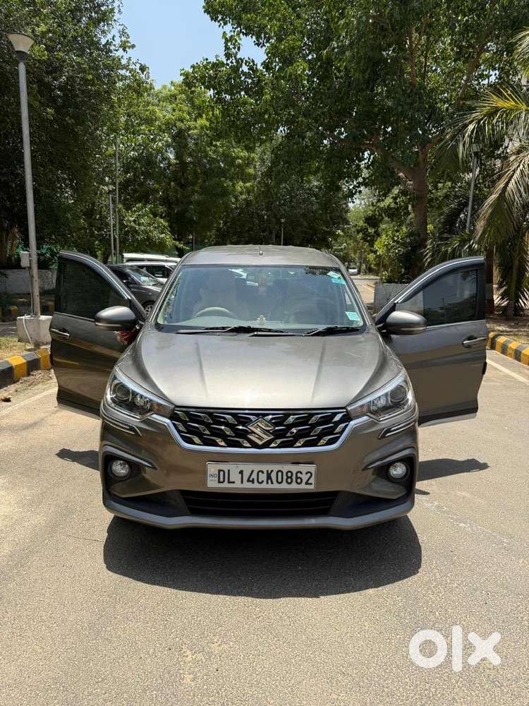 Almost New Maruti Suzuki Ertiga Vxi(o)cng 1.5l  (2024)