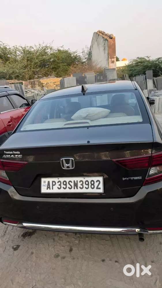 Honda Amaze 2nd Gen 2023 Petrol Well Maintained