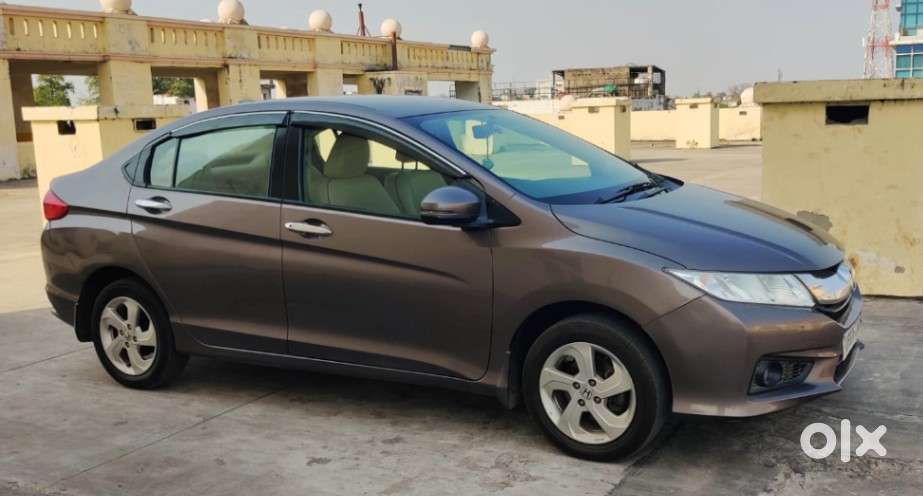Honda City 1.5 V 4th Gen I-vtec Mt, 2016, Petrol