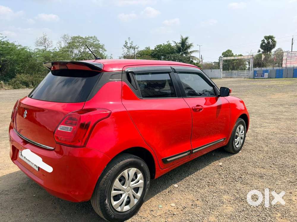 Maruti Suzuki Swift Vxi + Manual, 2022, Petrol