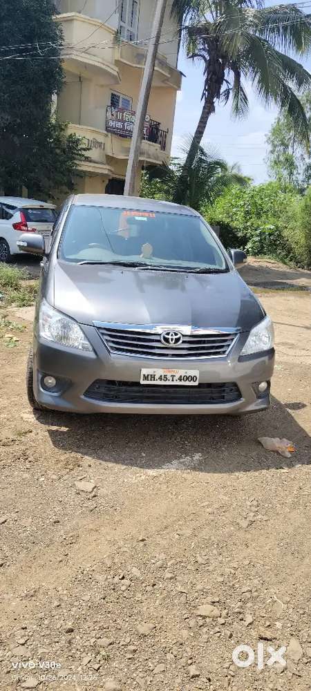 Toyota Innova 2.5 V 2013