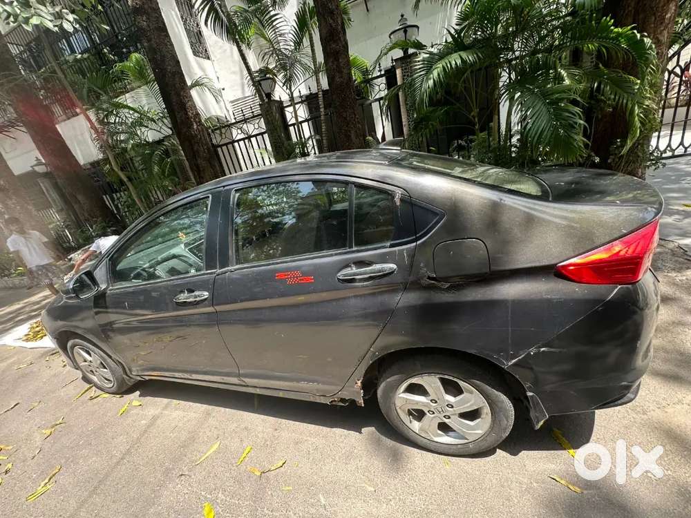 Premium 2014 Honda City 1.5 I-vtec V Mt.  Smooth Drive