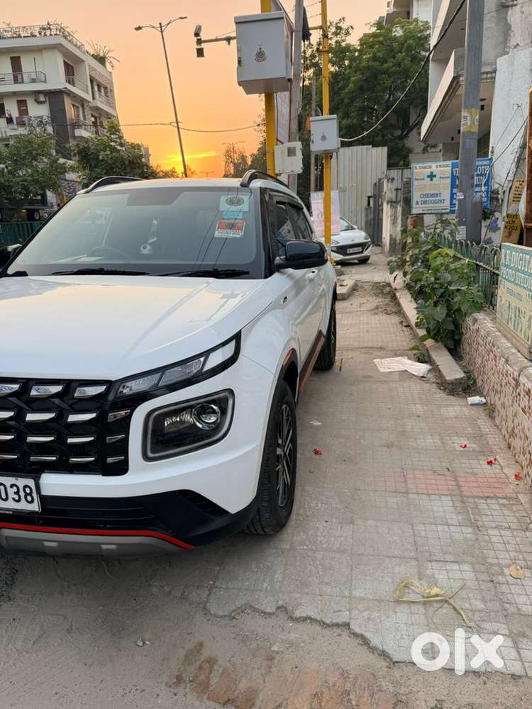 Hyundai Venue Turbo Dct 2023