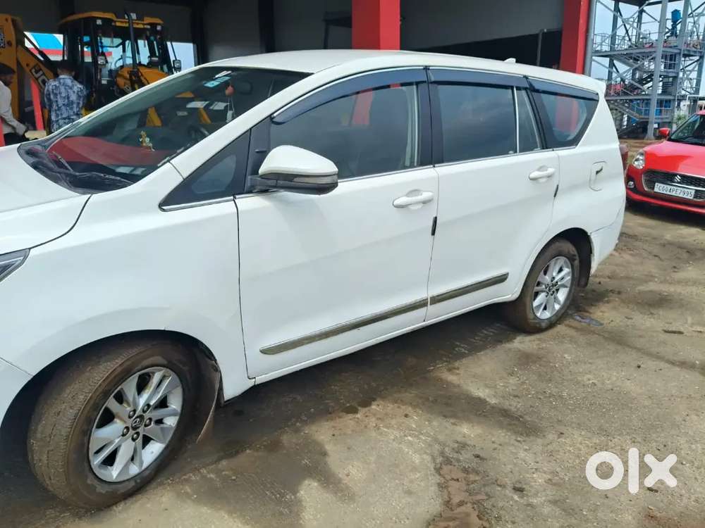 Toyota Innova Crysta 2017