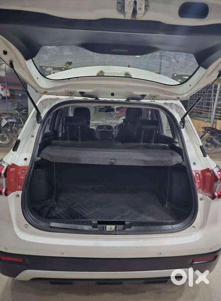 Maruti Suzuki Brezza 1.5 Zxi Plus Smart Hybrid, 2021, Petrol