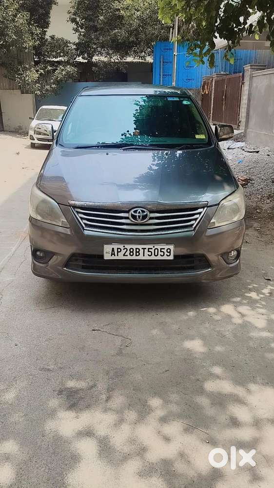 Toyota Innova 2.5 V 7 Str, 2012, Diesel