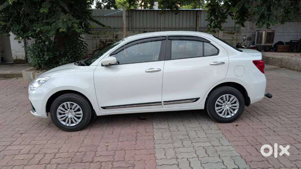 Maruti Suzuki Dzire 1.2 Vxi, 2024, Petrol