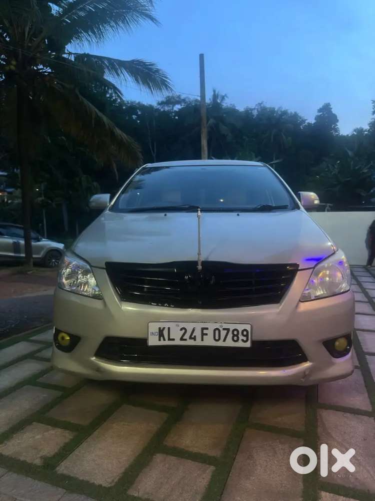 Toyota Innova 2012 Diesel Well Maintained