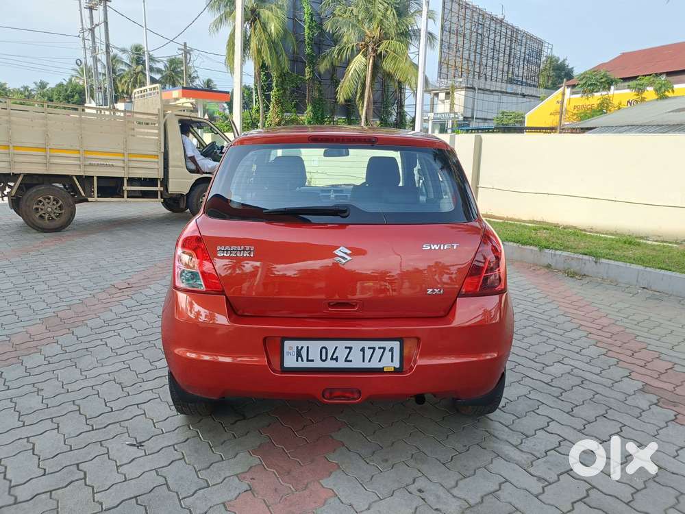Maruti Suzuki Swift Zxi, 2010, Petrol