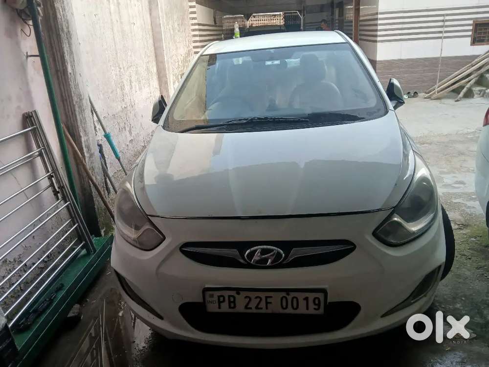 Hyundai New Verna 2012 Diesel 121364 Km Driven