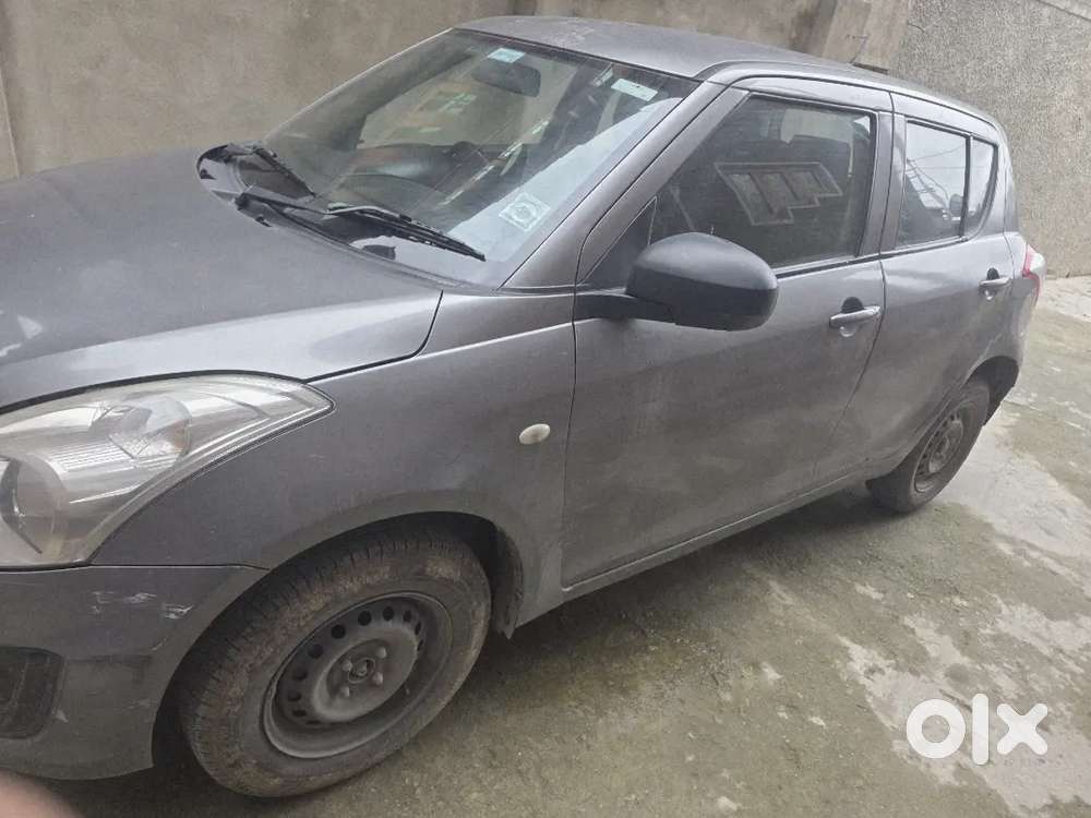 Maruti Suzuki Swift 2016 Petrol 65813 Km Driven
