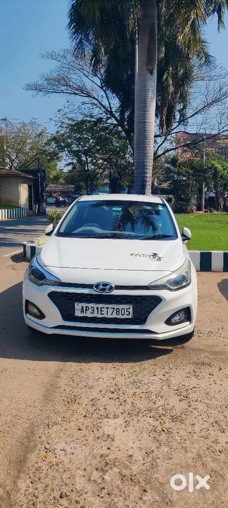 Hyundai New I20 2018 Petrol 118000 Km Driven