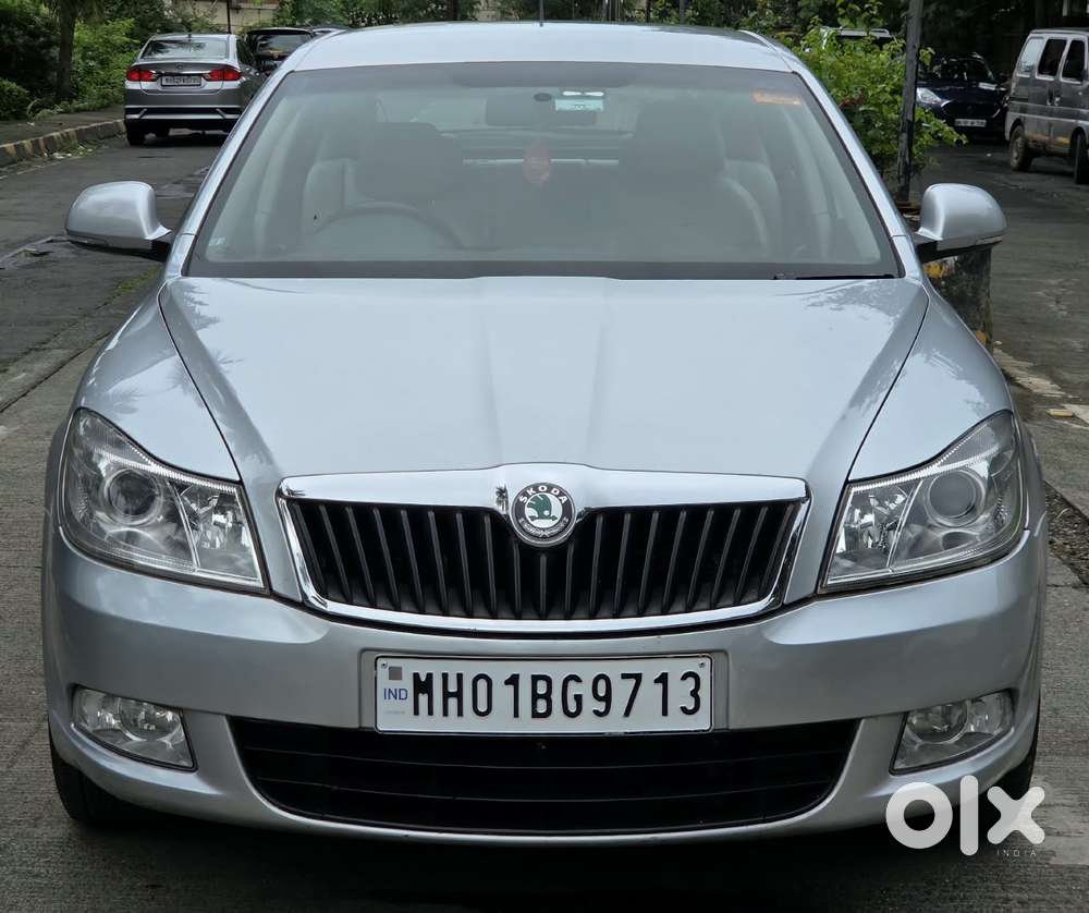 Skoda Laura Ambiente 2.0 Tdi Cr Manual, 2013, Diesel