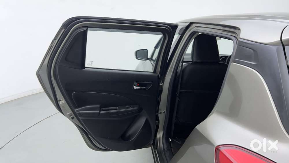 Maruti Suzuki Swift 1.3 Zxi, 2022, Petrol
