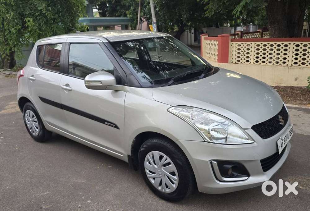Maruti Suzuki Swift Vxi Optional, 2016, Petrol