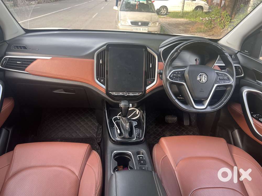 Mg Hector Plus Smart 1.5 Turbo Petrol 7 Str, 2022, Petrol