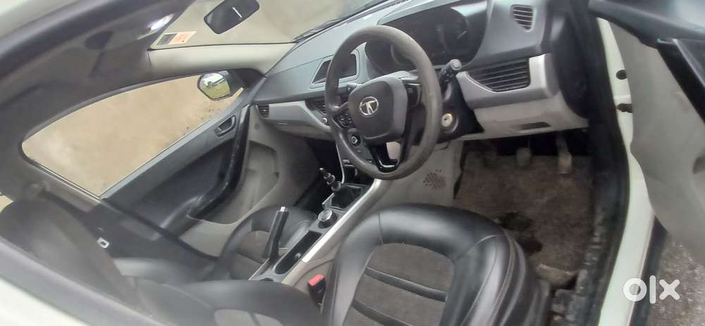 Tata Nexon 1.5 Revotorq Xm, 2018, Diesel