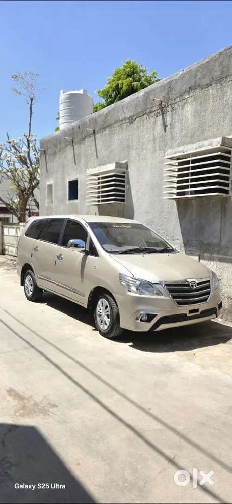 Toyota Innova 2013