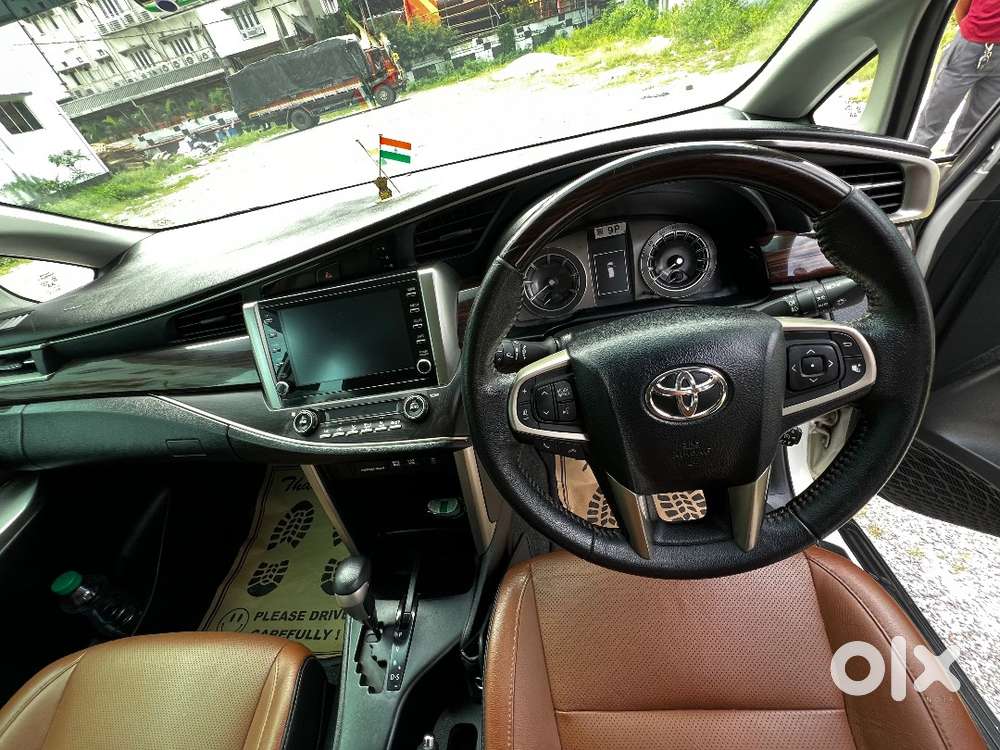 Toyota Innova Crysta 2.4 Zx At 7 Str 2022 Top End