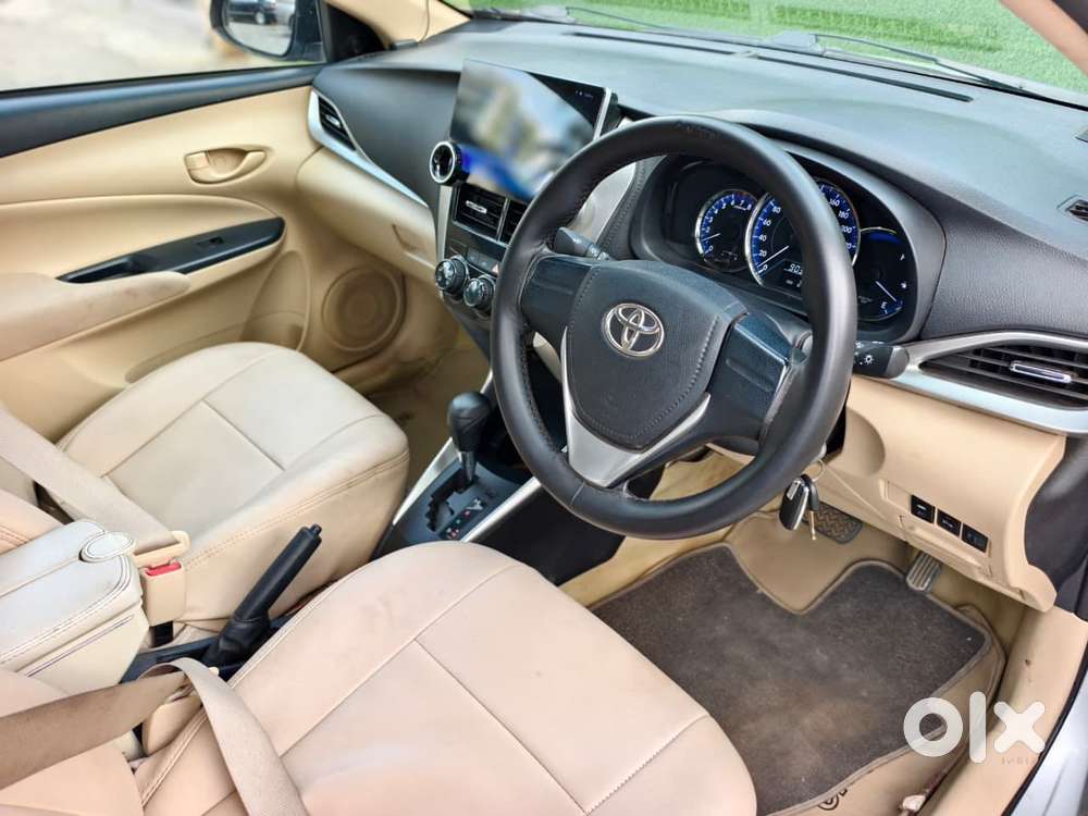 Toyota Yaris, 2022, Petrol