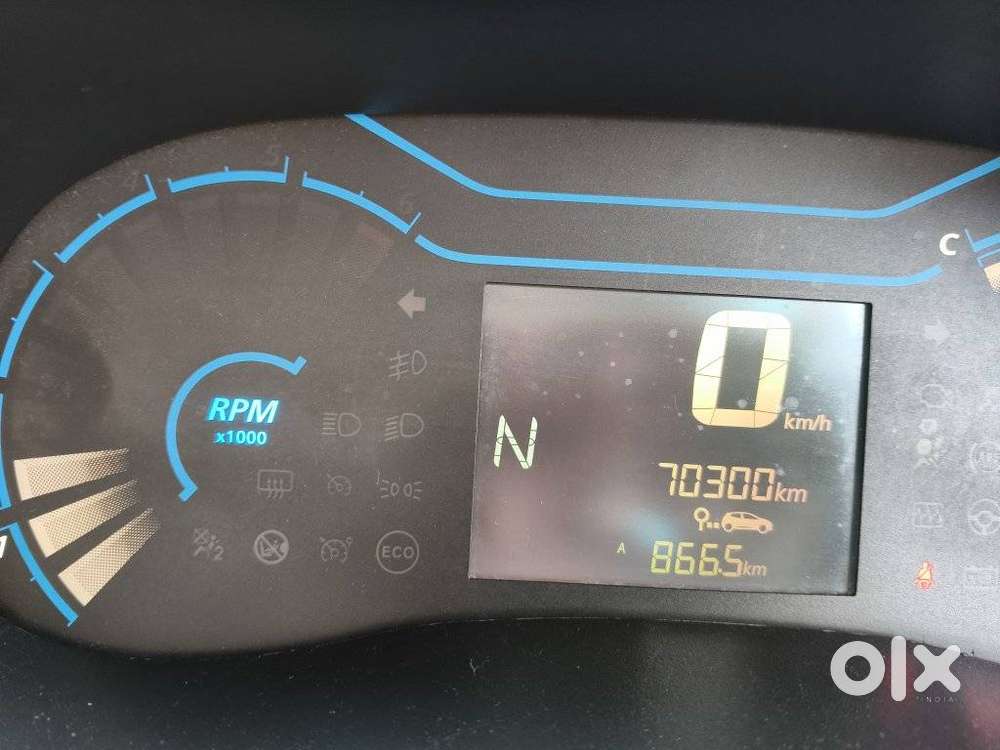 Renault Kwid 1.0 Rxt (o) Easy-r, 2022, Petrol