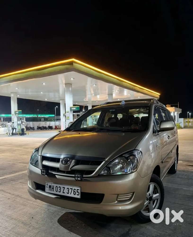 Toyota Innova 2005 Cng & Hybrids 25960 Km Driven