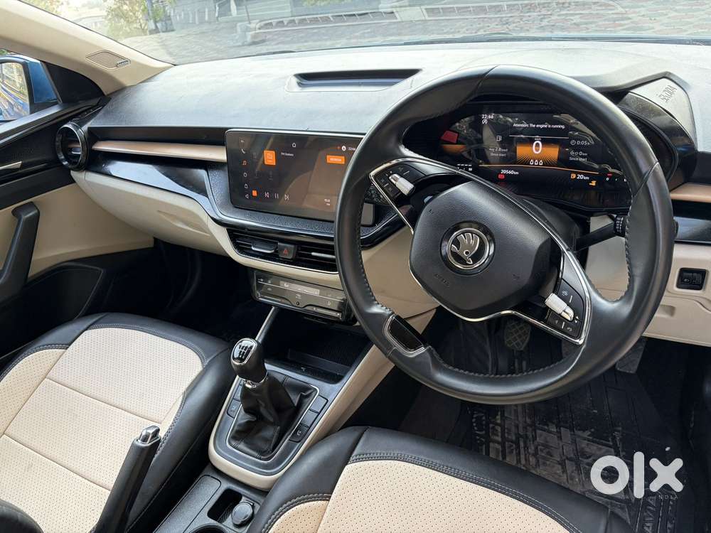 Skoda Slavia Style 1.0l Tsi Mt, 2023, Petrol