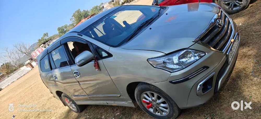 Toyota Innova 2013