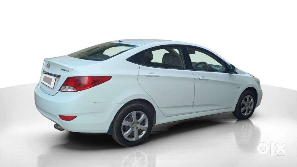 Hyundai Verna Vtvt 1.6 At Ex, 2013, Petrol
