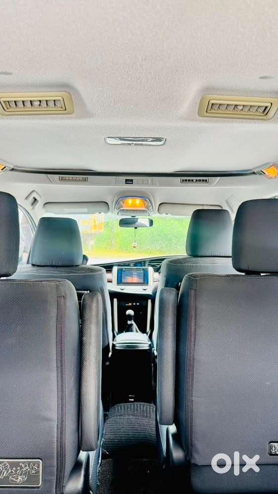 Toyota Innova Crysta Petrol 2016