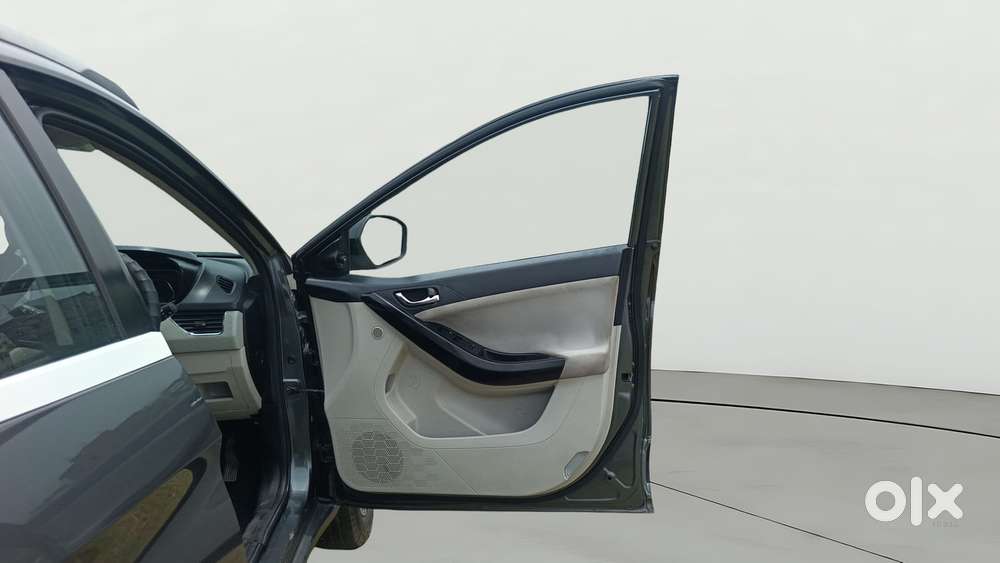 Tata Nexon 1.2 Revotron Xz Plus (s), 2021, Petrol