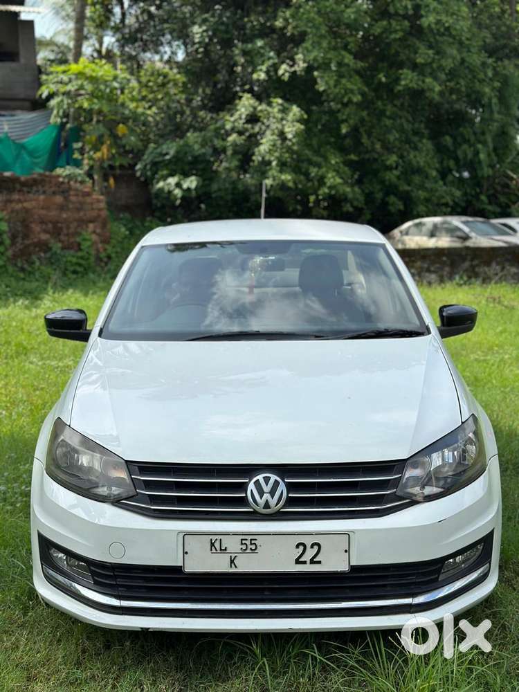 Volkswagen Vento 2010-2013 Petrol Highline, 2011, Petrol