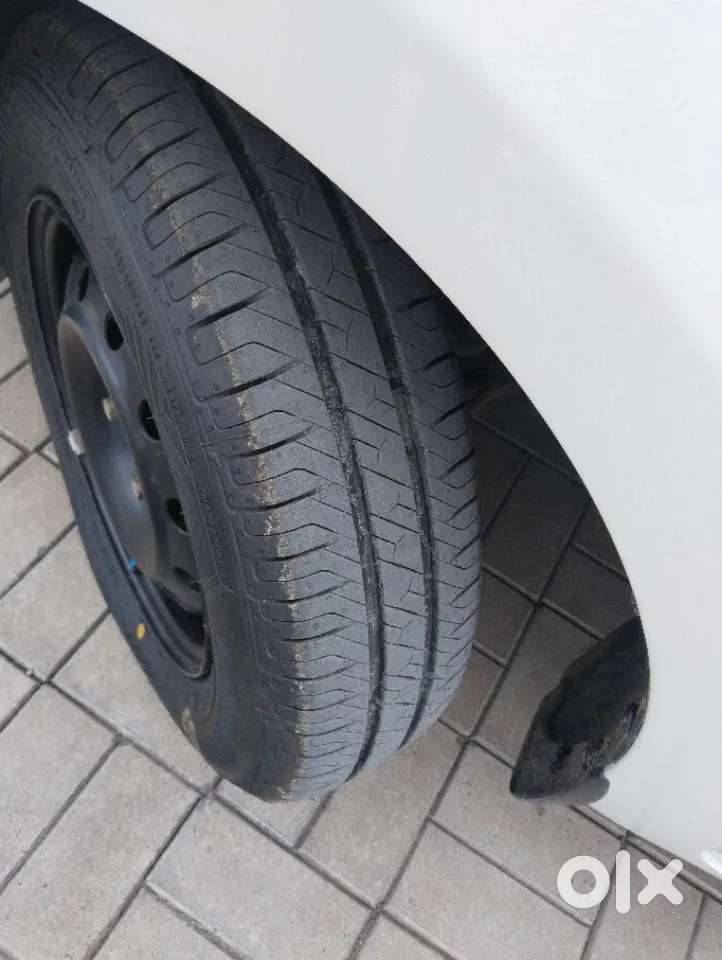 Maruti Suzuki Dzire 1.2 Vxi, 2024, Petrol